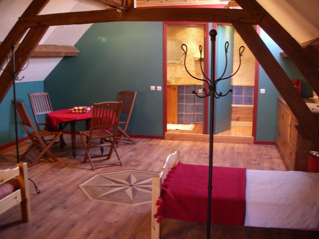 Bed and Breakfast Le Trot'In Chair Martigny-le-Comte Exterior foto